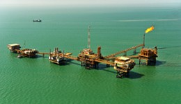 تولید نفت از غرب کارون به ٤٠٠ هزار بشکه رسیده است
