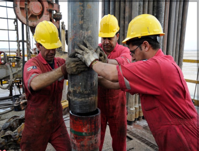 رشد ٩ درصدی عملیات لوله گذاری چاههای نفت و گاز توسط شرکت ملی