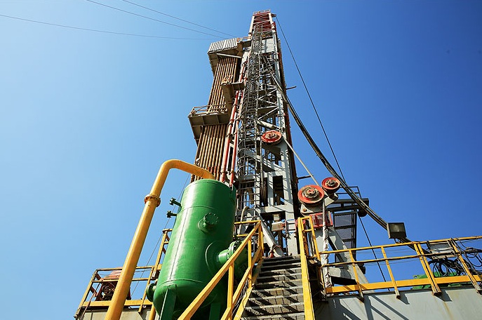 برداشت نفت از آزادگان جنوبی روزانه ٦٠ هزار بشکه افزایش می‌یابد