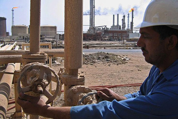 عراق در مرز ایران و کویت به دنبال نفت و گاز